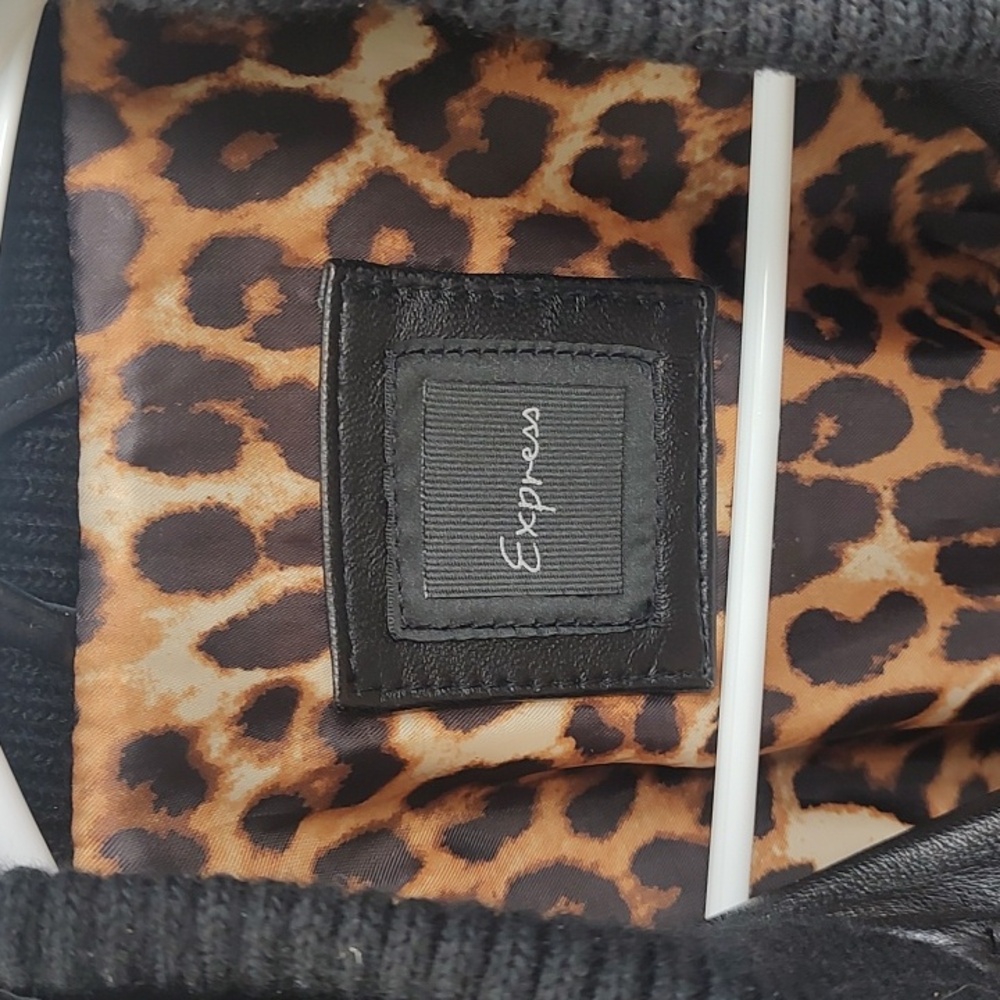 Leather Jacket - Picture 4 of 7